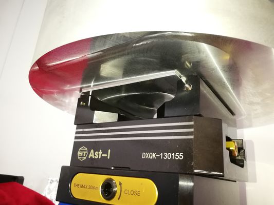 ملزمة ذاتية التوسيط دقيقة 5 محاور للعمل