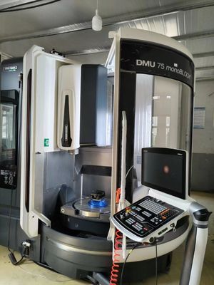 عالية الدقة الذاتية مركزية المسامير و 4 ثقوب اليدوية الأثاث للعمل 5 محور Cnc بواسطة 96 سلسلة