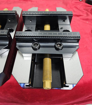 نائب التمركز الذاتي الدقيق للمواد الفولاذية لأدوات التصنيع باستخدام الحاسب الآلي ذات 3 محاور و4 محاور و5 محاور